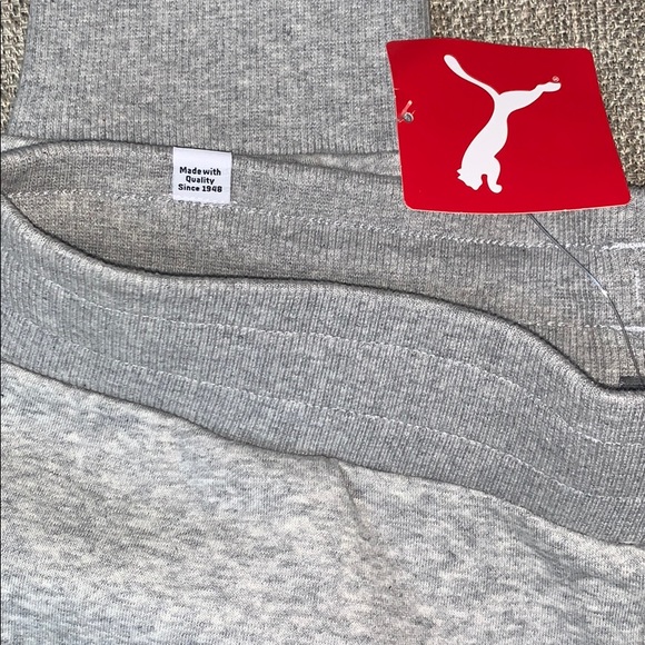 SOLD‼️Puma Women’s Joggers - Picture 6 of 10